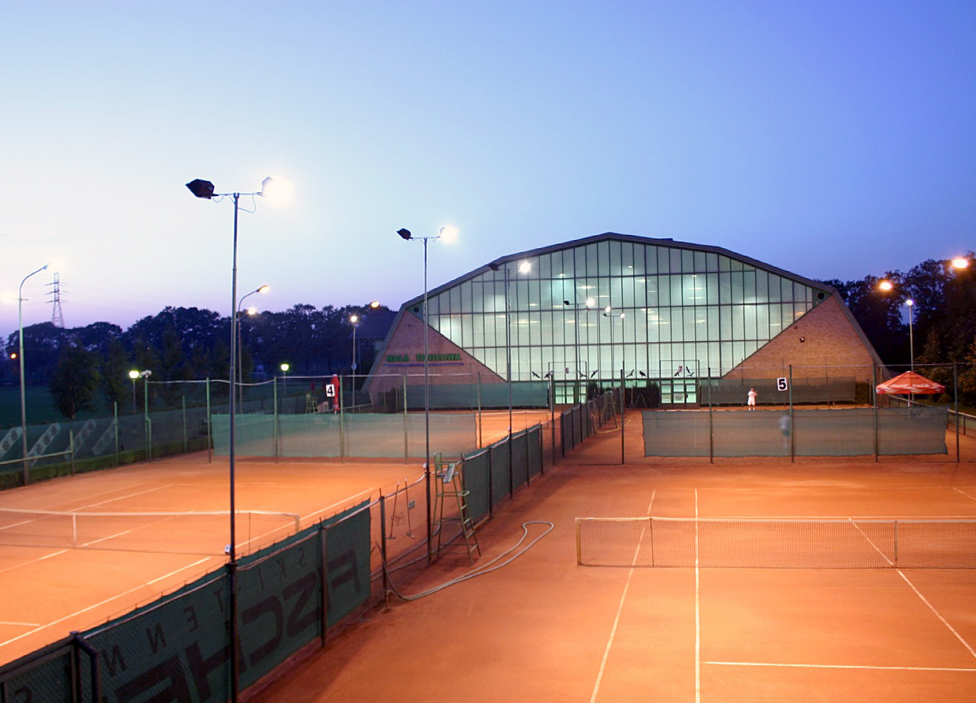Sports camps Wroclaw - tennis courts - Road to Sport